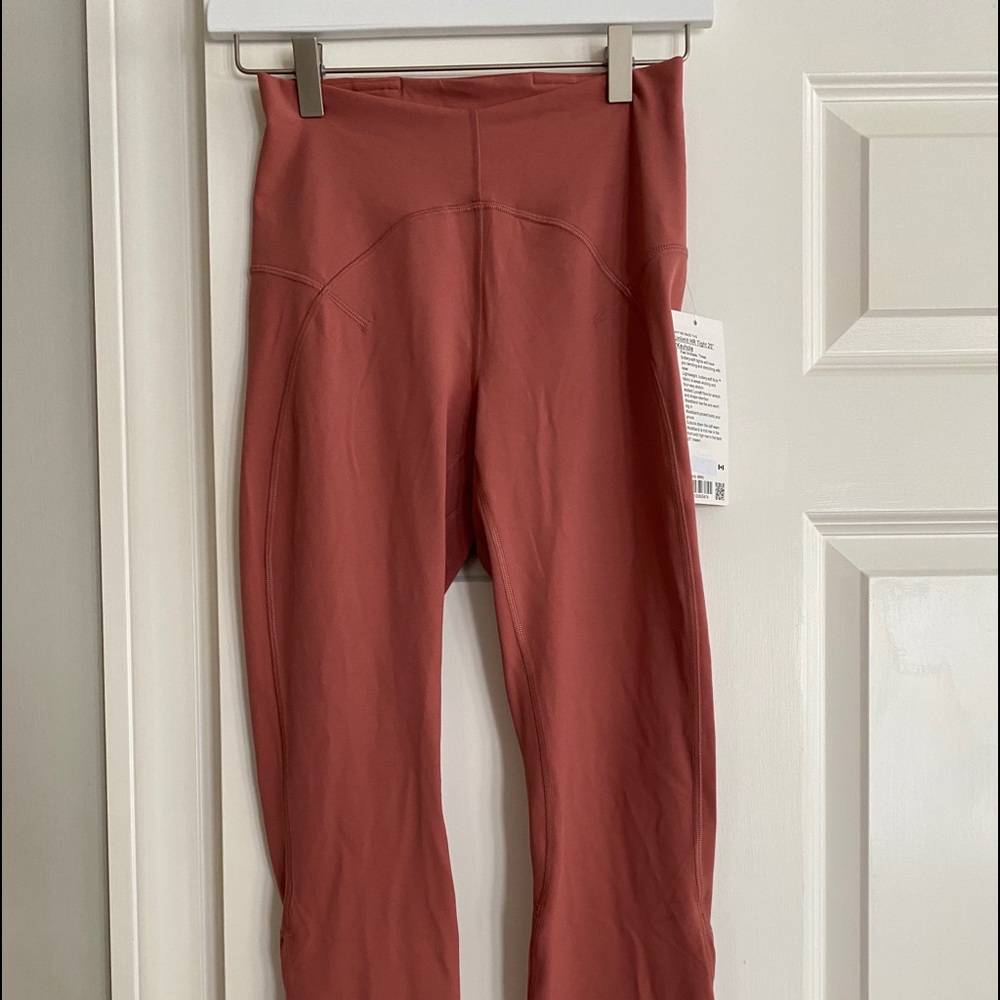 Lululemon Unlimit HR tight 25” keyhole